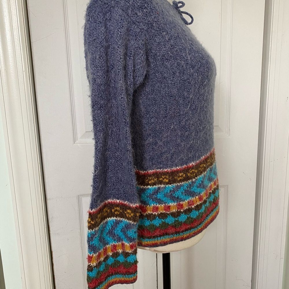 American South Side Peruvian Sweater - Picture 4 of 6